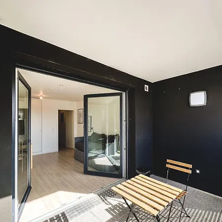 Apartamento Le Hesingue- Near Airport, Swiss & German Board *