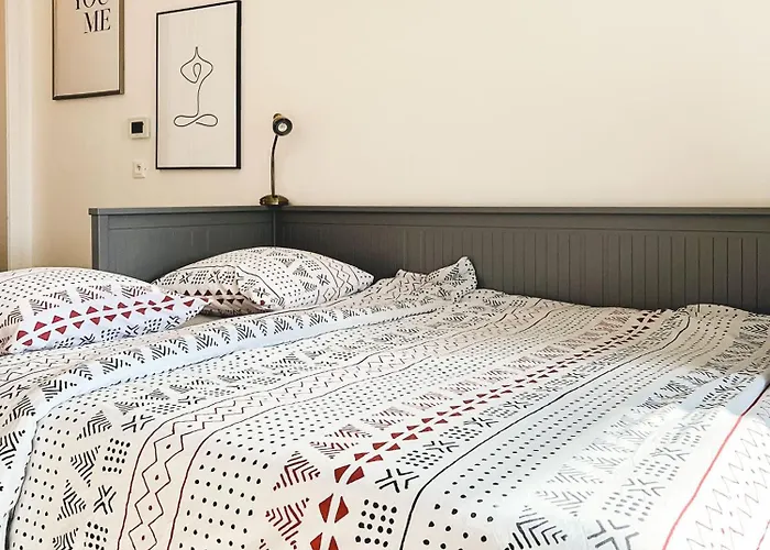 Apartamento Le Hesingue- Near Airport, Swiss & German Board