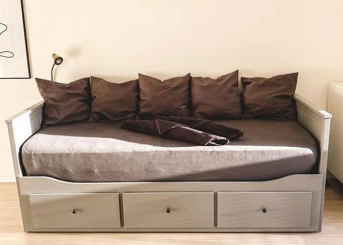 Le Hesingue- Near Airport, Swiss & German Board Apartamento *